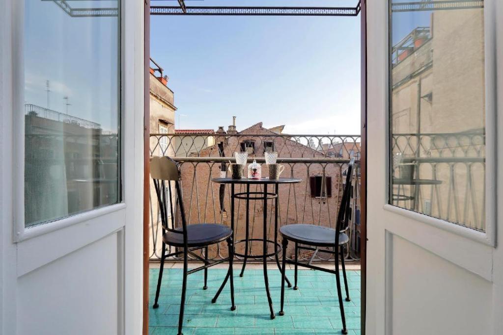 Della Croce Rooms Roma Exterior foto